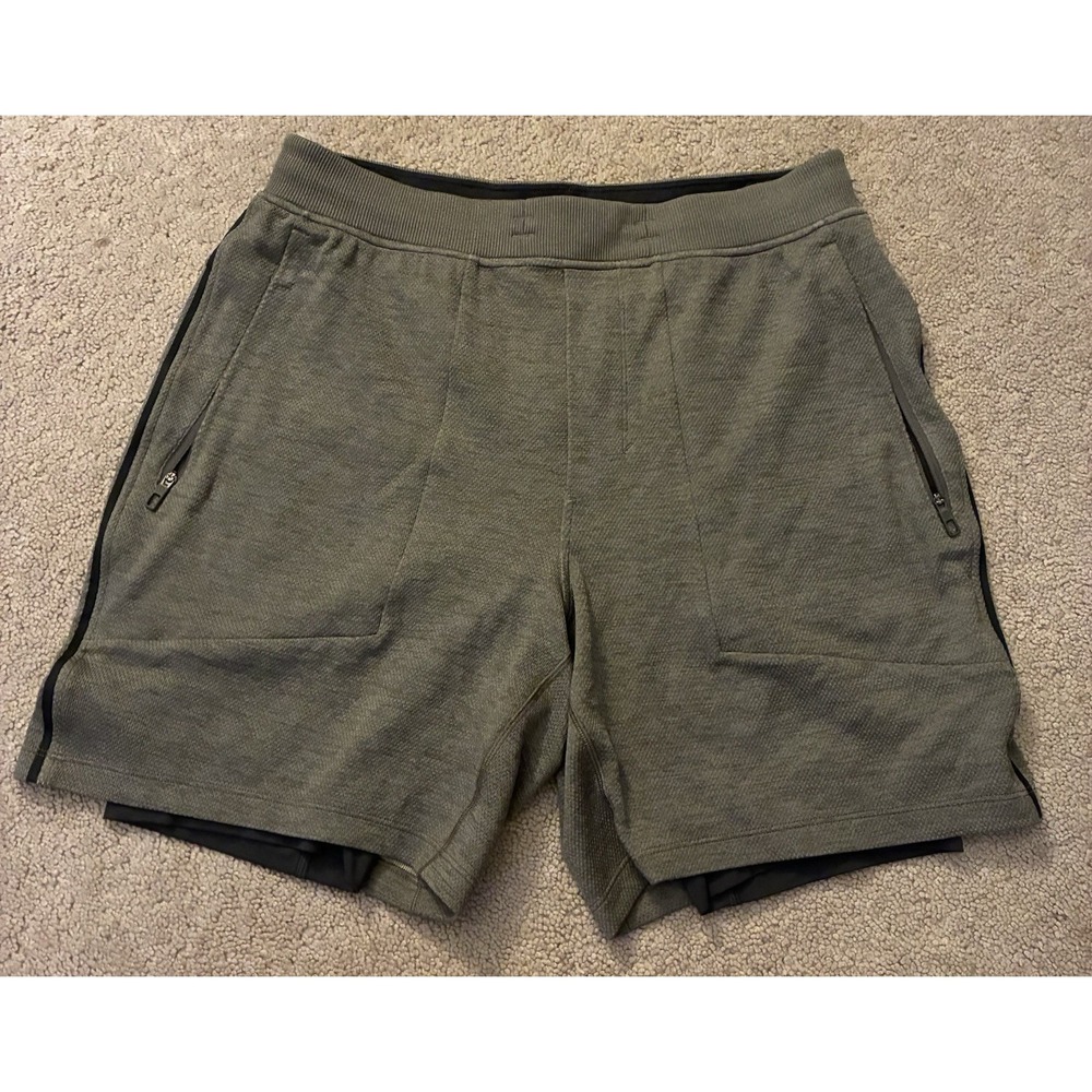 LuluLemon Men's  Active Short with Inner Liner Green Size Small